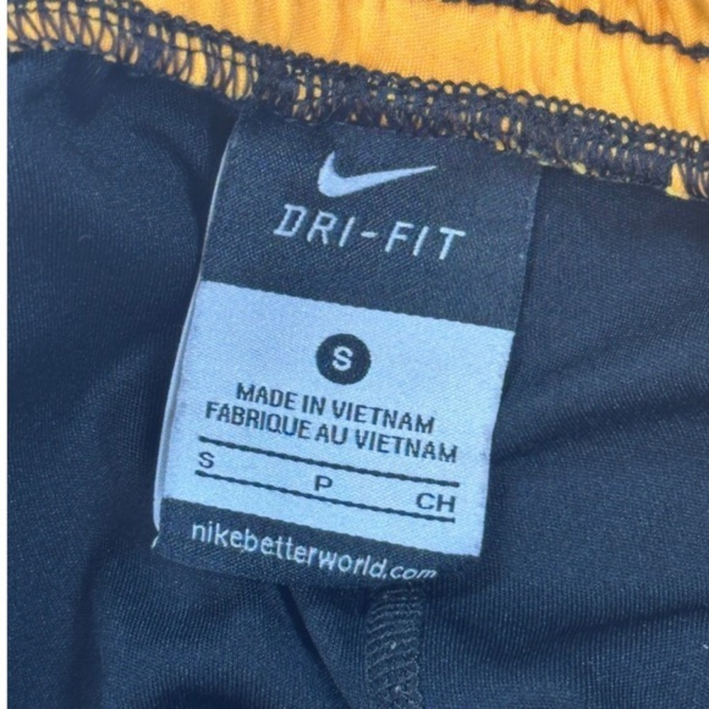 Nike Dri-FIT Womens Running Shorts Size Small Athletic Gym Workout - Picture 4 of 7